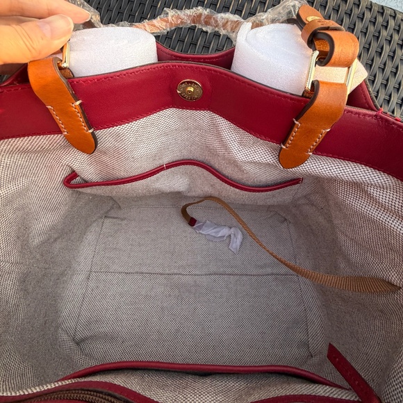 Dooney & Bourke City Flynn LJ044 Wine (Red) Shoulder Bag - Picture 5 of 7